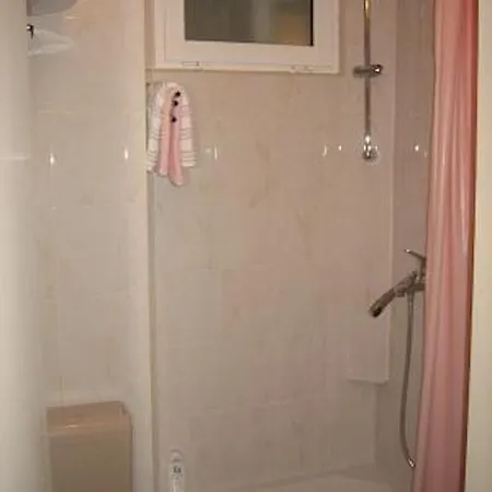 And Lucac Manus شقة سبليت