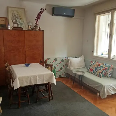 And Lucac Manus Split